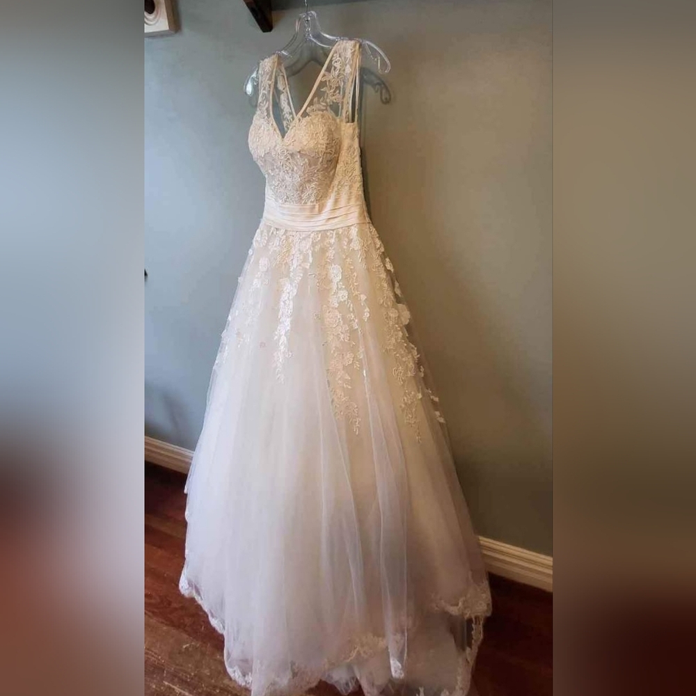 Size 8 Justin Alexander Wedding Dress